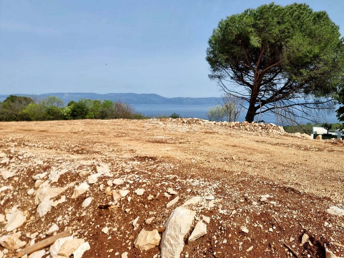 ISTRIA, RABAC - Terreno con concessione edilizia e vista sensazionale