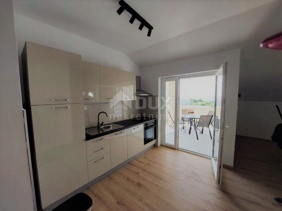 ISOLA DI PAG, KOŠLJUN - Appartamento 109 m2, 200m dal mare, VISTA MARE!