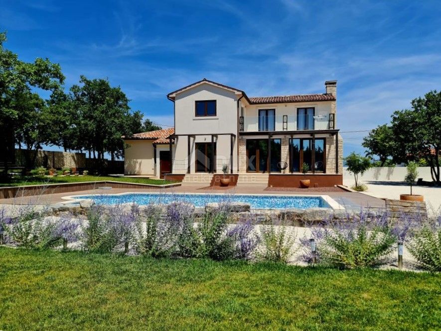 ISTRIA, BARBAN - Bella villa in un tranquillo villaggio