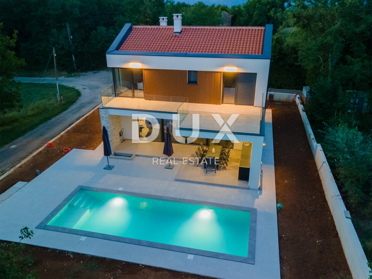 ISTRIA, LABIN - Casa dal design contemporaneo con piscina