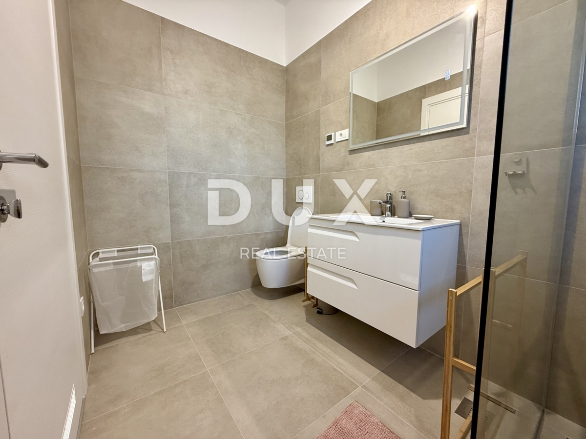 ISTRIA, LABIN - Casa dal design contemporaneo con piscina