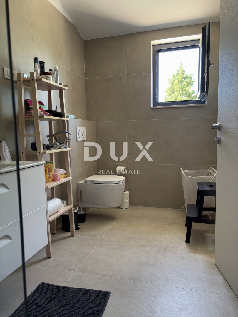 ISTRIA, LABIN - Casa dal design contemporaneo con piscina