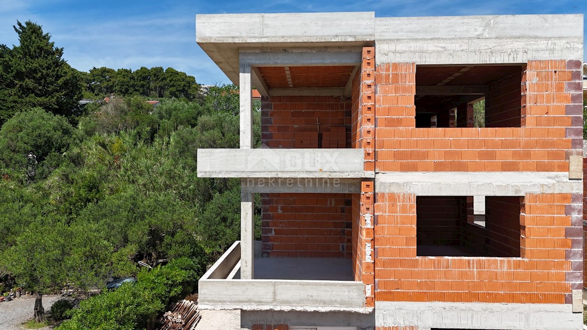 ISOLA DI RAB, BANJOL - NUOVA COSTRUZIONE - Appartamento 2 camere + bagno a 150 metri dal mare