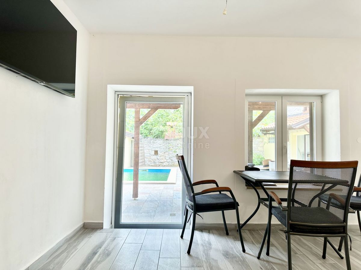 ISTRIA, TINJAN - NUOVO! Casa istriana ristrutturata con piscina 