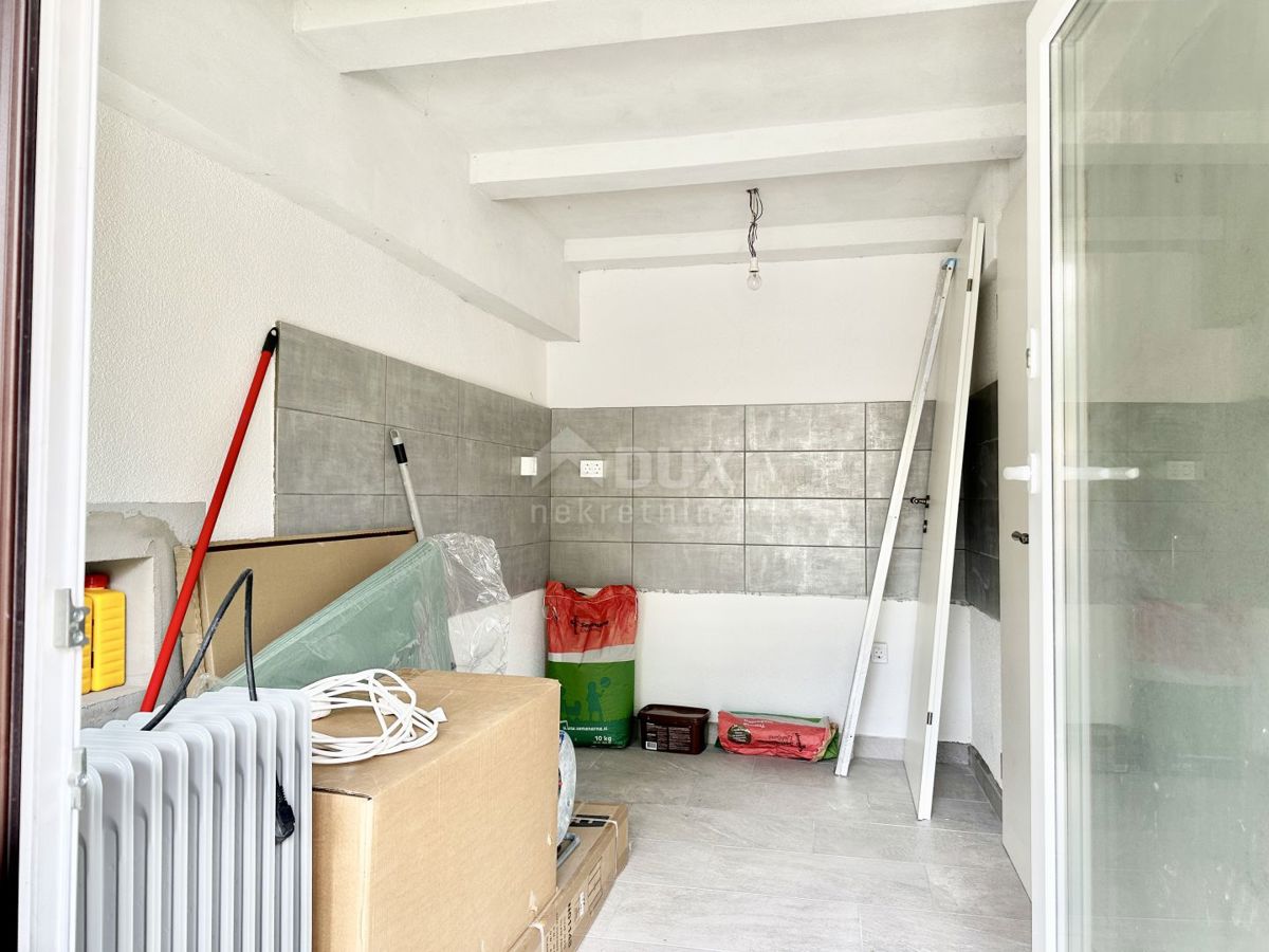 ISTRIA, TINJAN - NUOVO! Casa istriana ristrutturata con piscina 
