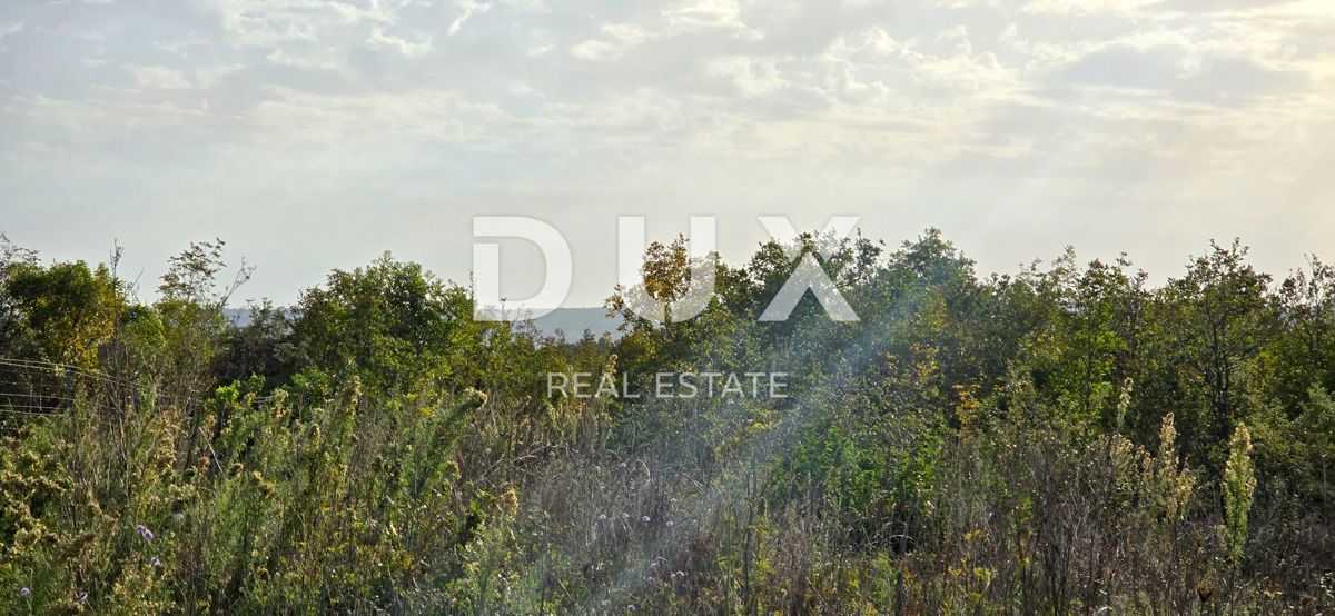 ISTRIA, LABIN - Terreno edificabile confortevole 