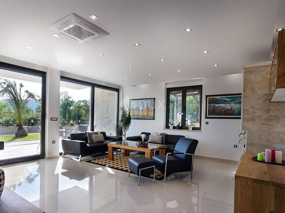 Casa Crikvenica, 350m2