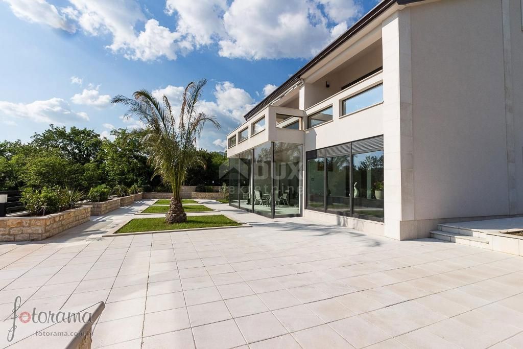 Casa Crikvenica, 350m2