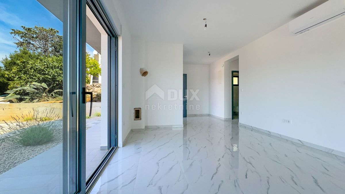 ISOLA DI KRK, CITTÀ DI KRK (dintorni) - moderna villa di lusso con piscina e vista mare