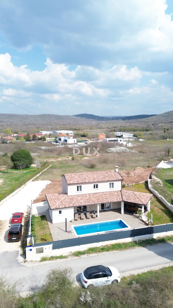 ISTRIA, ROVIGNO - Casa a più piani di nuova costruzione con piscina vicino a Rovigno