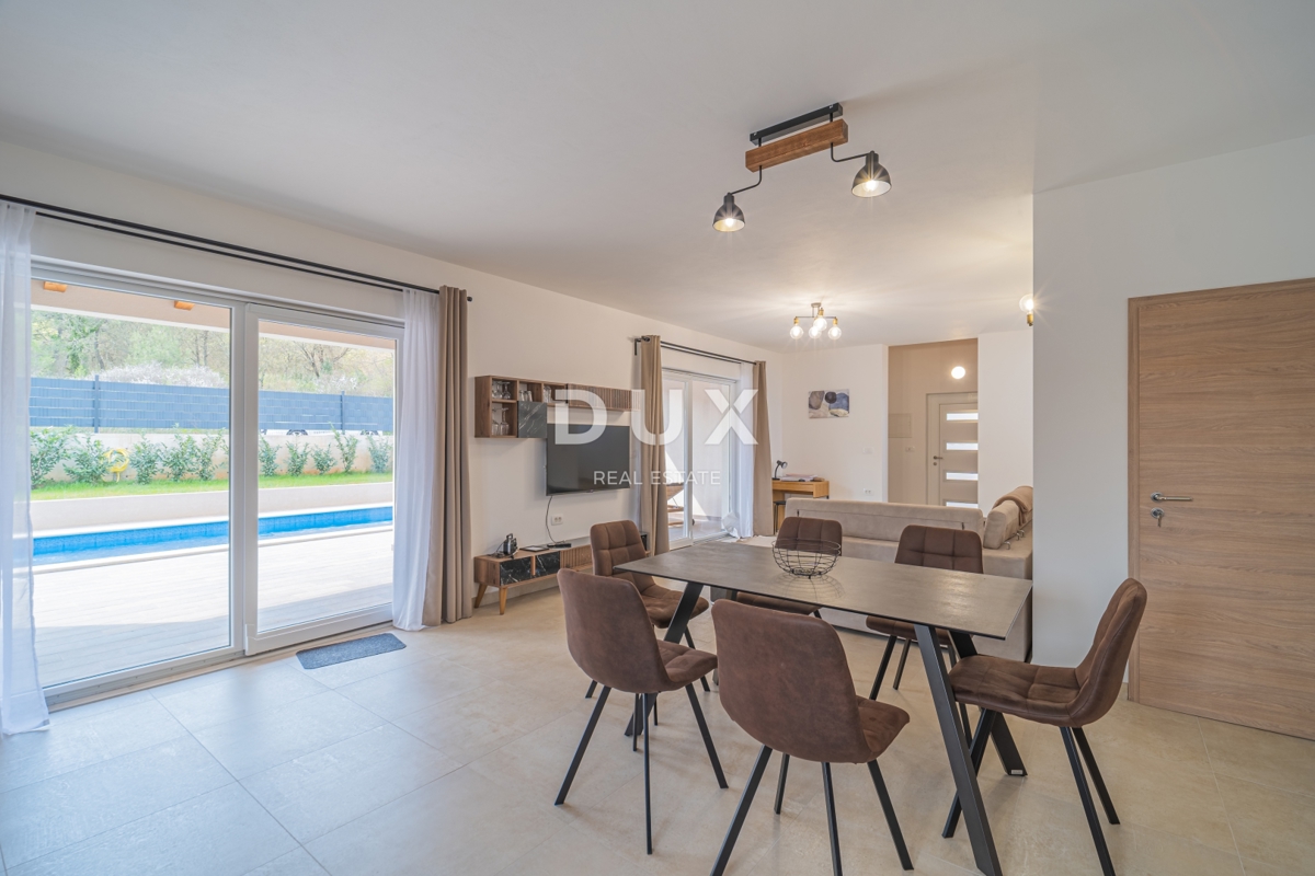 ISTRIA, ROVIGNO - Casa a più piani di nuova costruzione con piscina vicino a Rovigno