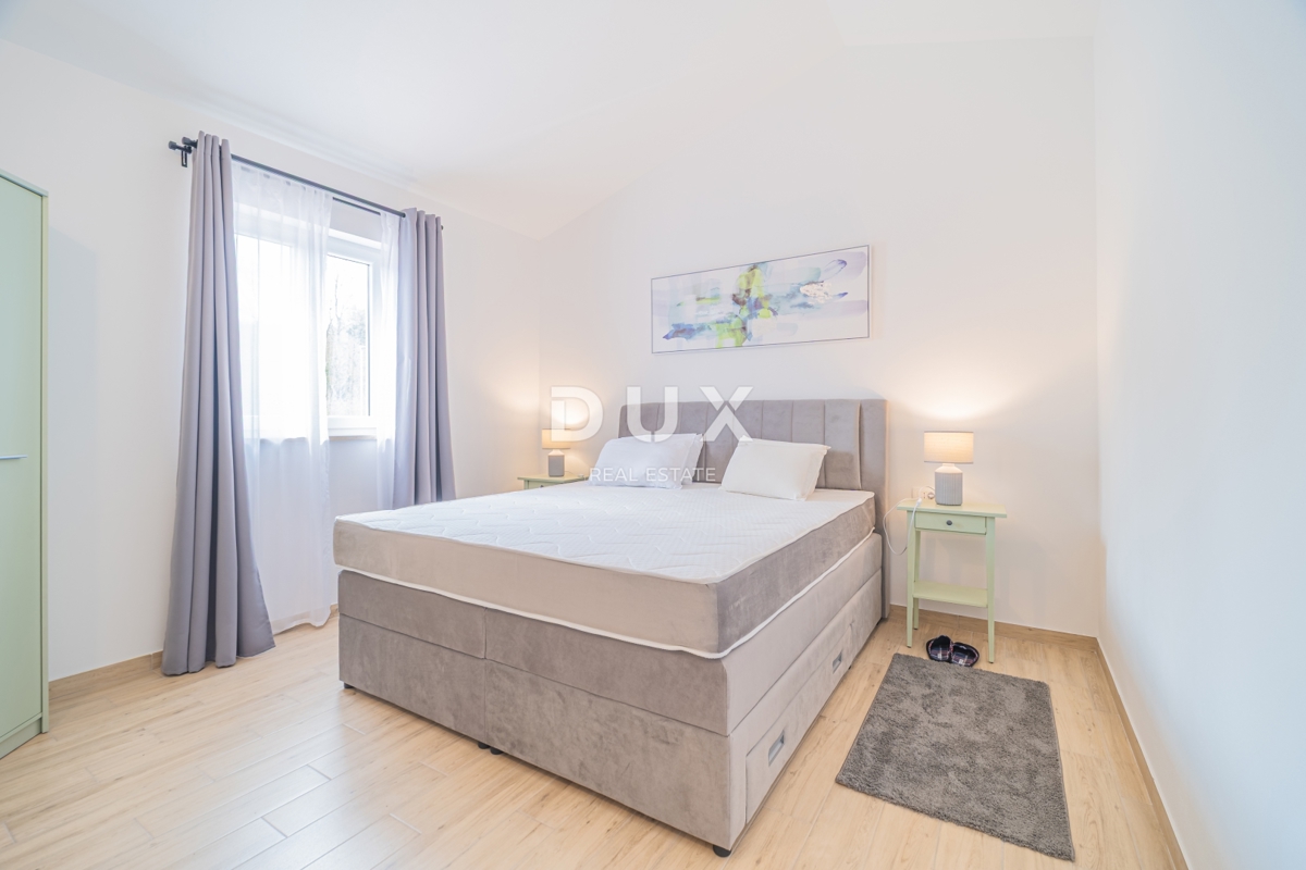 ISTRIA, ROVIGNO - Casa a più piani di nuova costruzione con piscina vicino a Rovigno