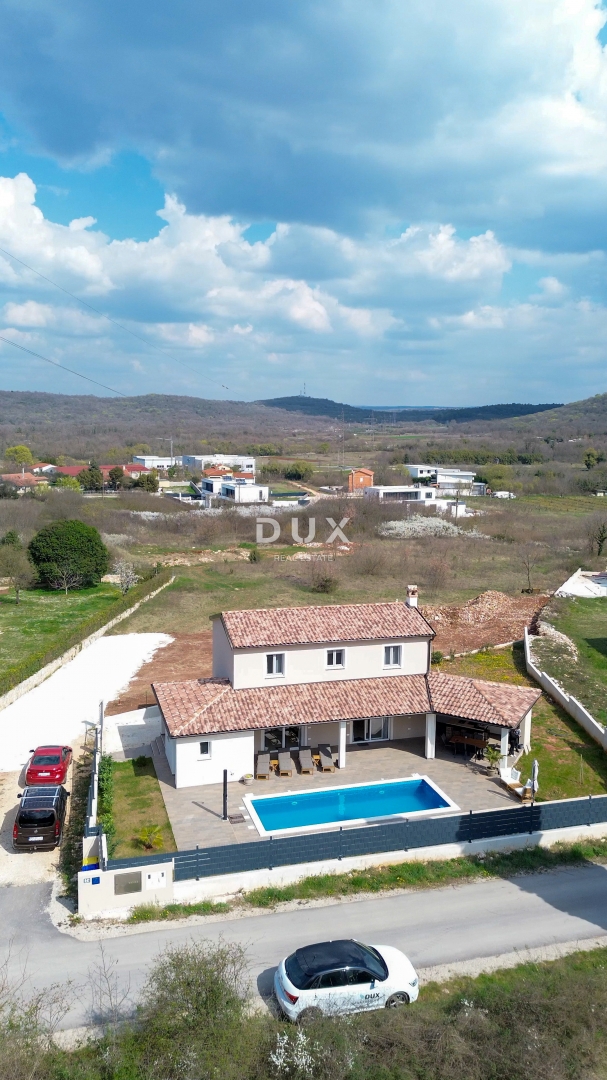 ISTRIA, ROVIGNO - Casa a più piani di nuova costruzione con piscina vicino a Rovigno