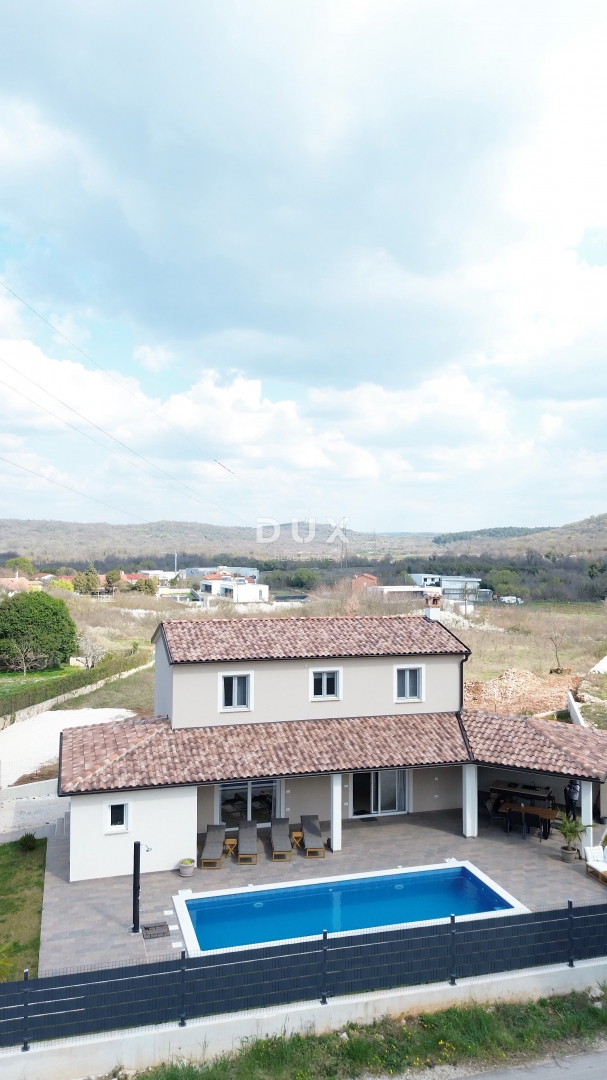 ISTRIA, ROVIGNO - Casa a più piani di nuova costruzione con piscina vicino a Rovigno