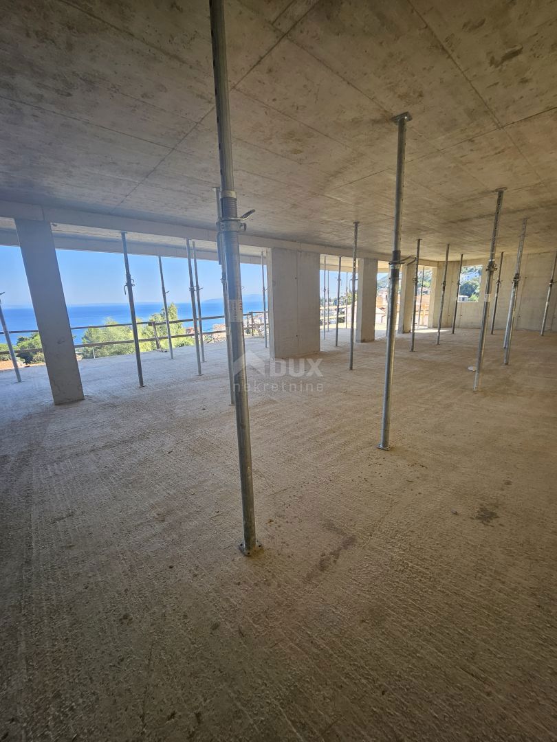 OPATIJA, CENTRO - Appartamento al 1° piano 157m2 con vista panoramica sul mare A3