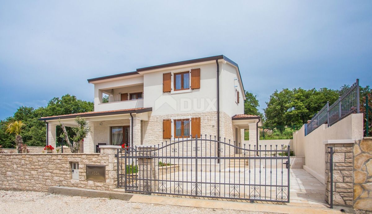 ISTRIA, PARENZO - Casa con piscina vicino a Parenzo