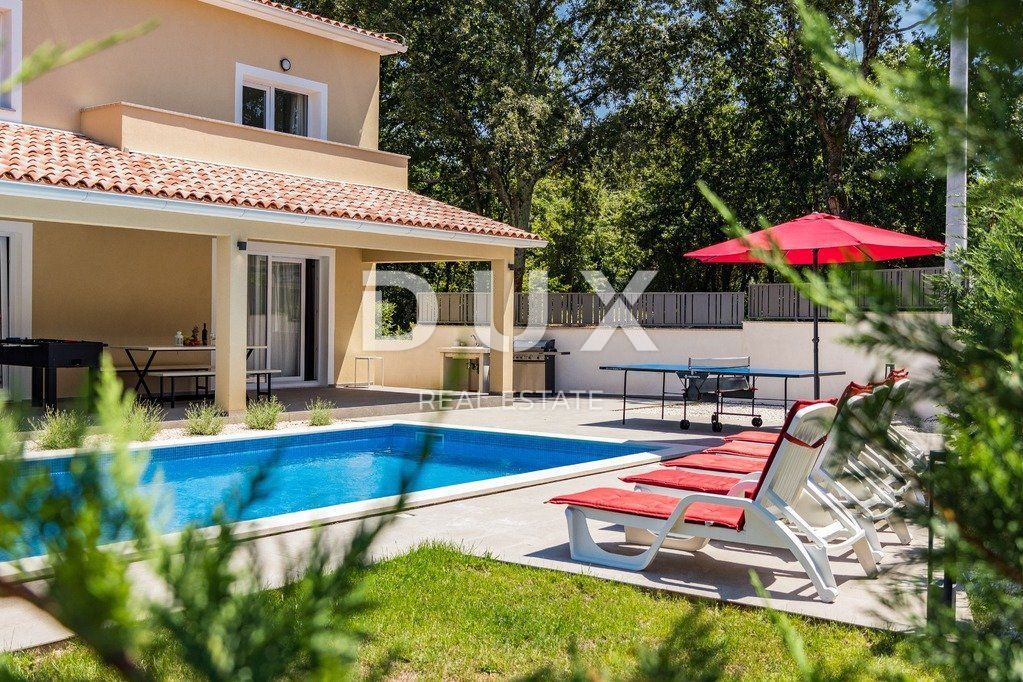 ISTRIA, SVETVINČENAT - Idilliaca casa vacanze con piscina