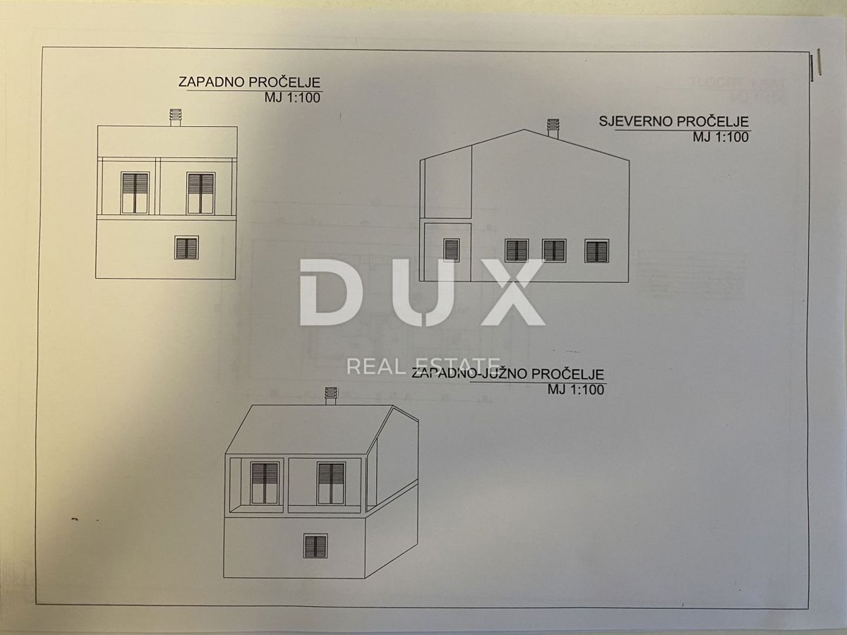 RIJEKA, VIŠKOVO, CENTRO - casa con garage e taverna + ampio giardino (terreno edificabile)! OPPORTUNITÀ!