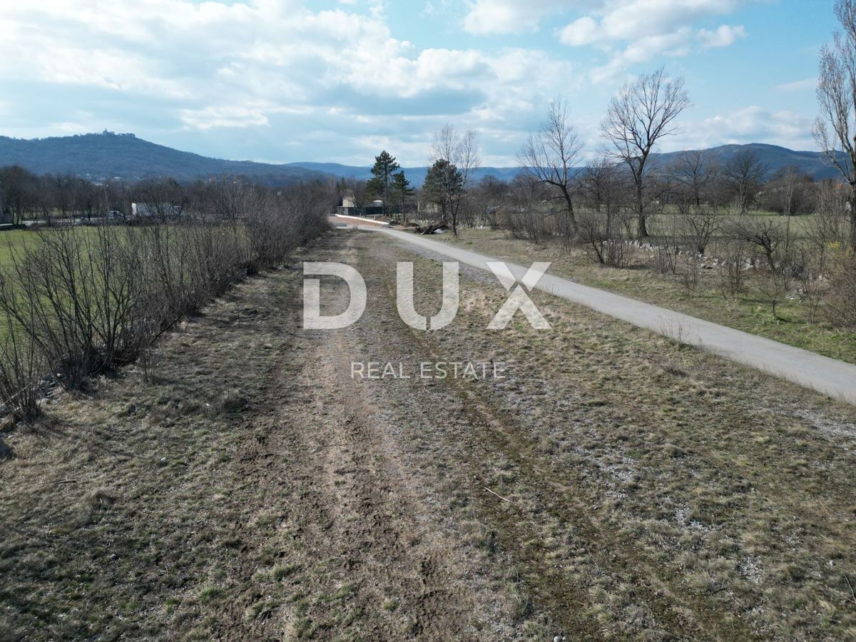 KUKULJANOVO, GROBNIK, SOBOLI - terreno edificabile di 5083 m2 per un edificio commerciale-residenziale 
