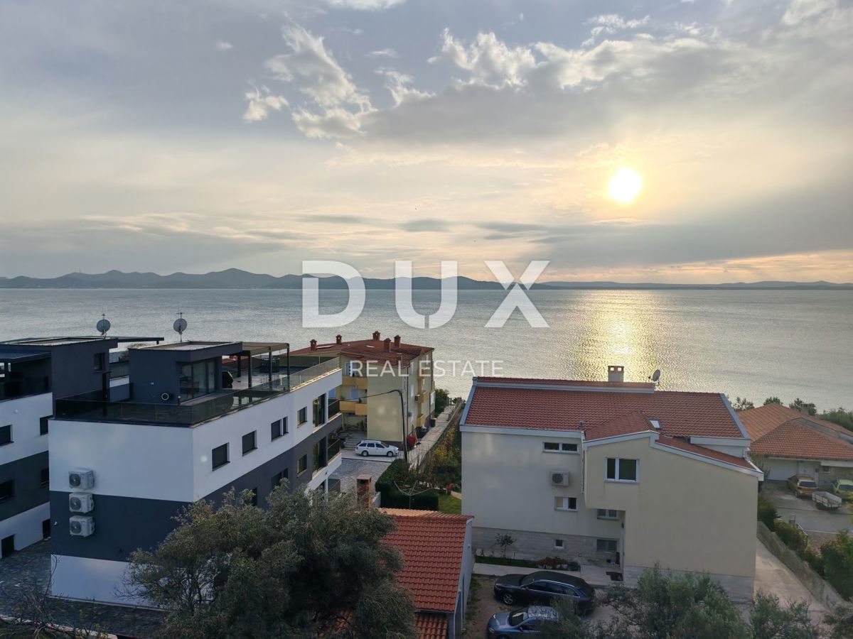ZADAR, KOŽINO - Attico 90 metri dal mare 