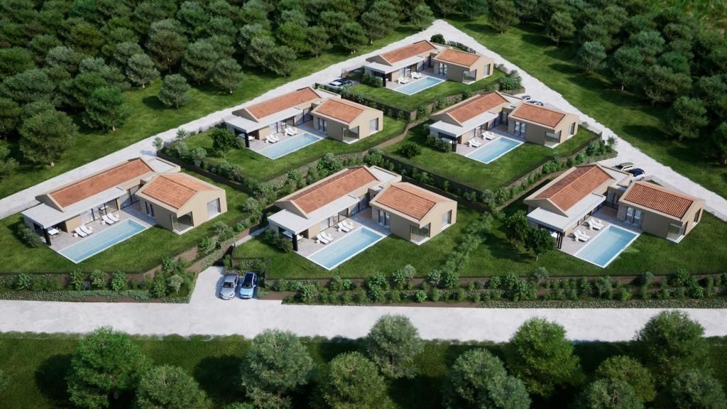 ISTRIA, BUJE - Terreno edificabile con permesso per 3 ville con piscina, bellissima vista mare