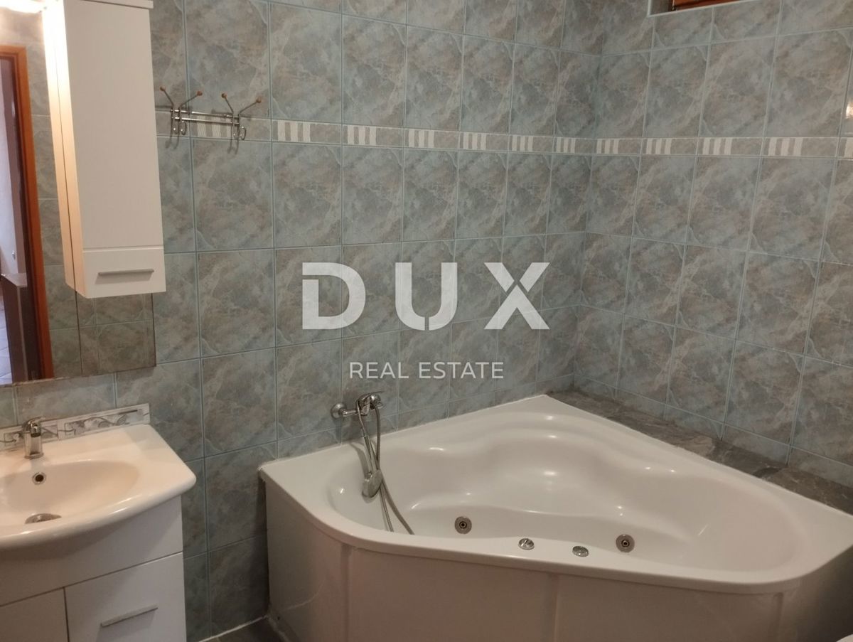 ZARA, SABUNIKE - Hotel a 200 metri dal mare! Bel lavoro! Opportunità di investimento!