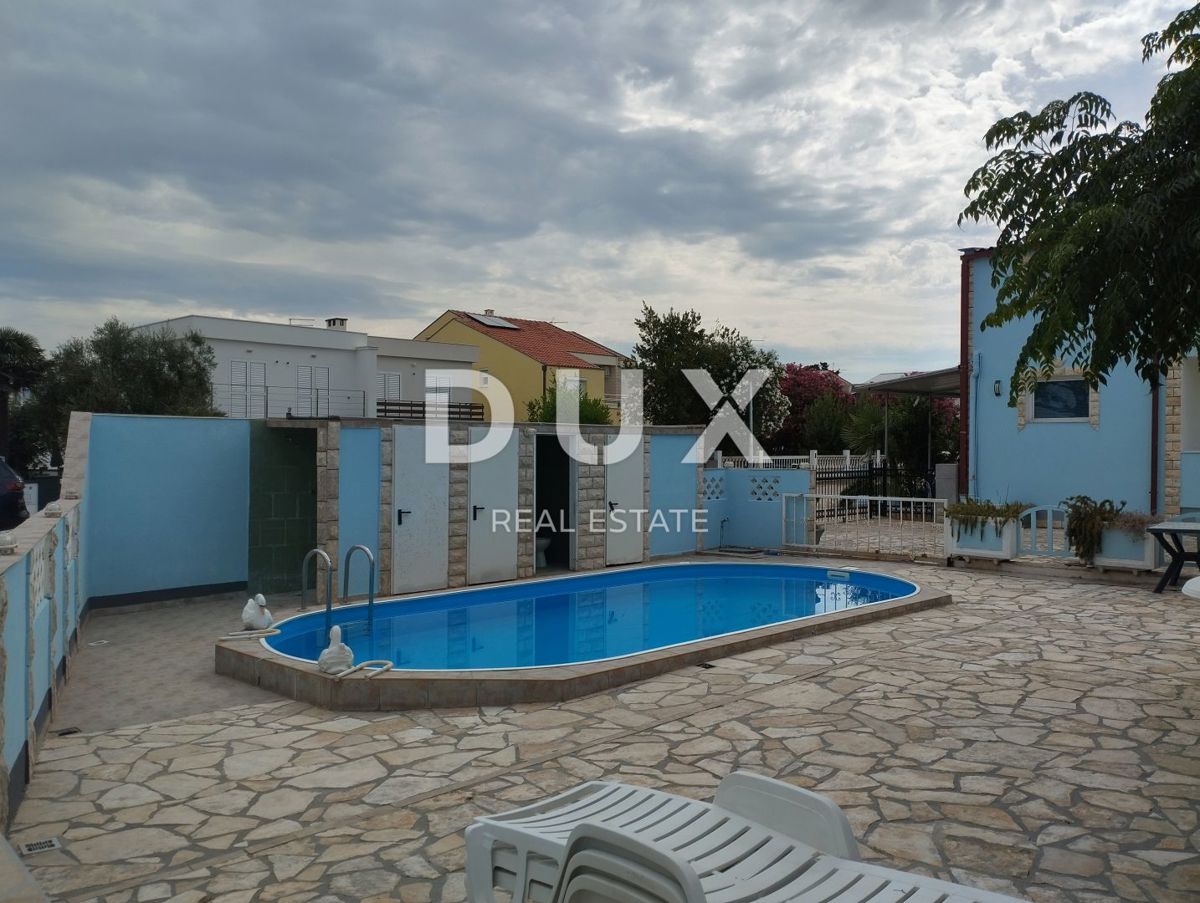 ZARA, SABUNIKE - Hotel a 200 metri dal mare! Bel lavoro! Opportunità di investimento!
