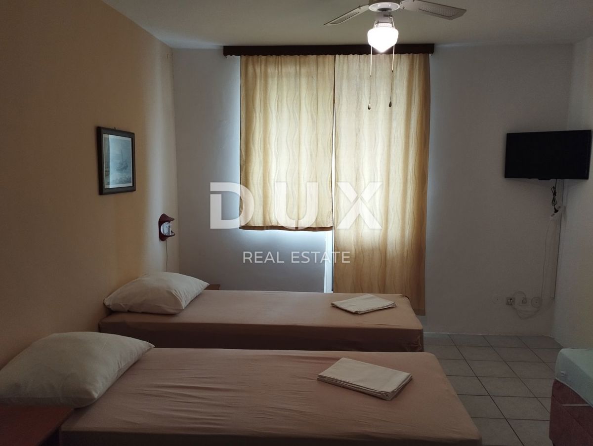 ZARA, SABUNIKE - Hotel a 200 metri dal mare! Bel lavoro! Opportunità di investimento!