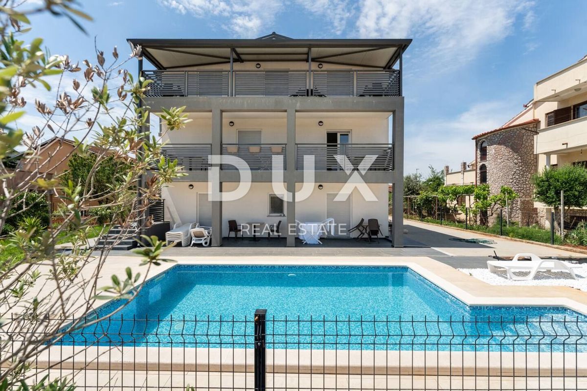 ISTRIA, POLA - Palazzina - 15 app. - VICINO AL MARE!!