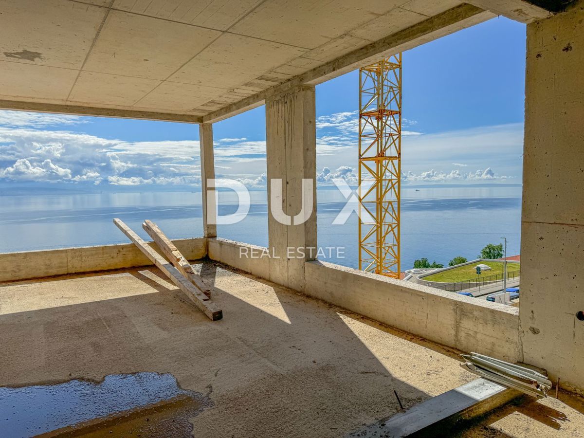 OPATIJA, CENTRO - appartamento con vista panoramica sul mare, garage e jacuzzi sopra il centro di Opatija 