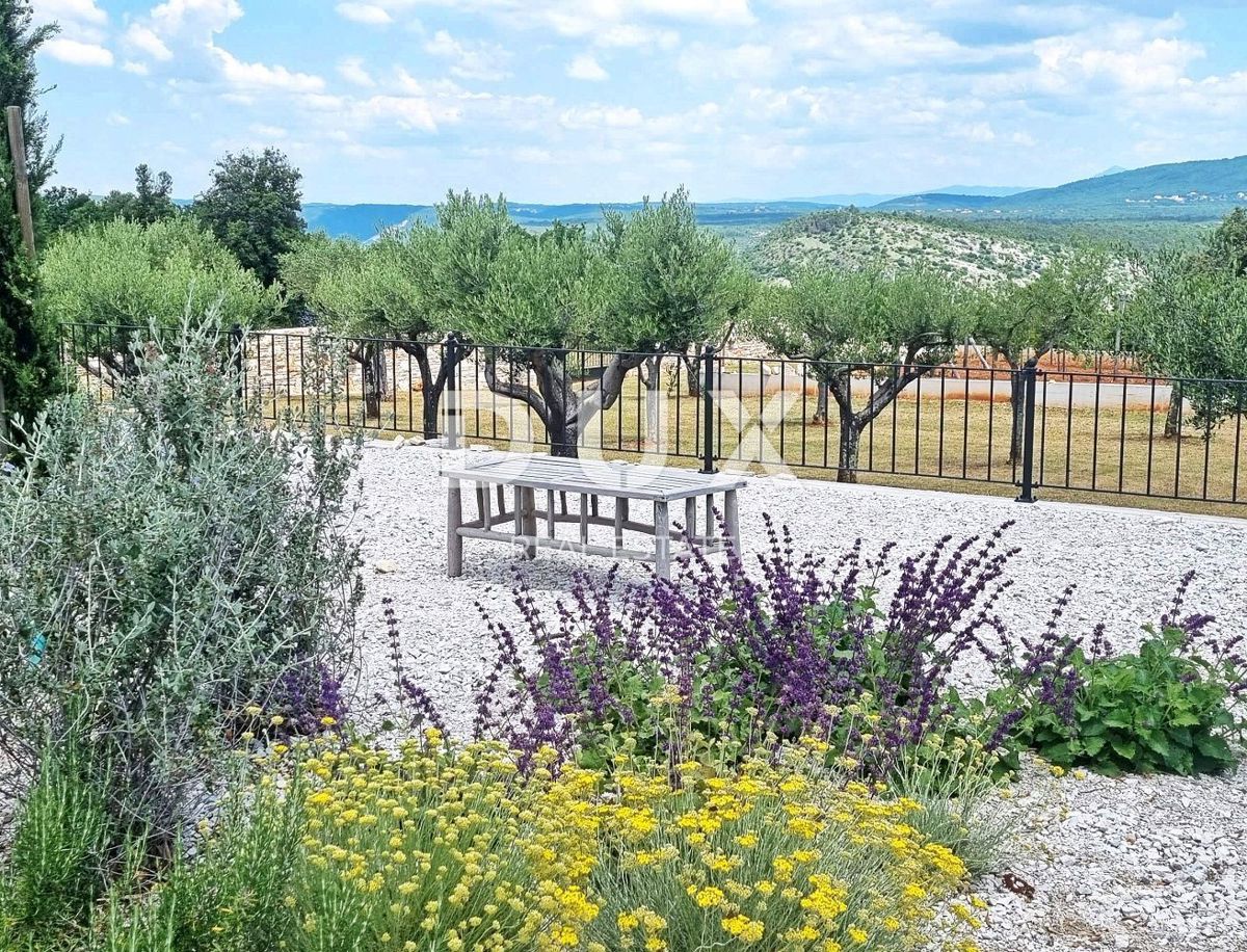 ISTRIA, MARČANA - Appartata casa in pietra vicino al mare