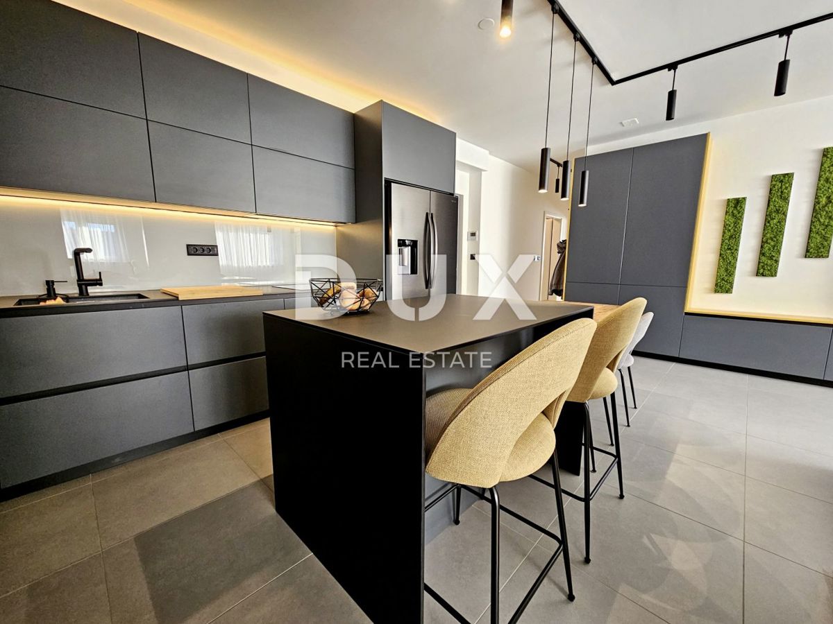 ISTRIA, UMAGO - 3BR+DB nella posizione più desiderabile della città