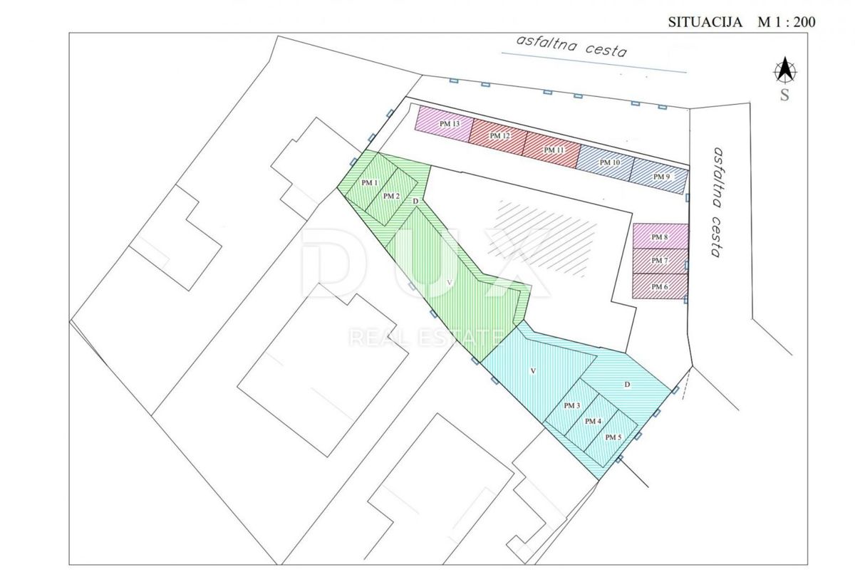 ZADAR, PETRČANE - Spazioso appartamento con giardino in costruzione a 150 m dal mare