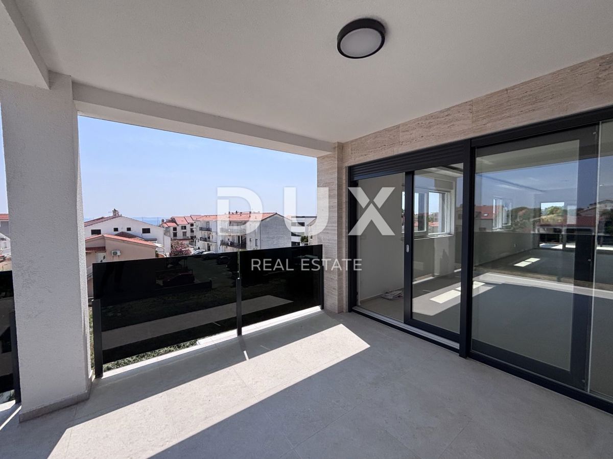 ZADAR, PRIVLAKA - Attico 130 metri dal mare