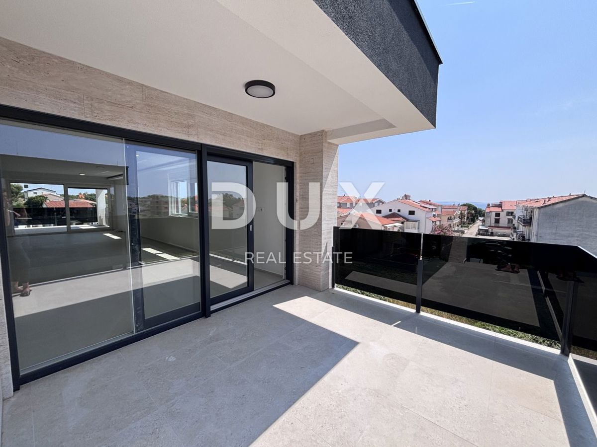 ZADAR, PRIVLAKA - Attico 130 metri dal mare