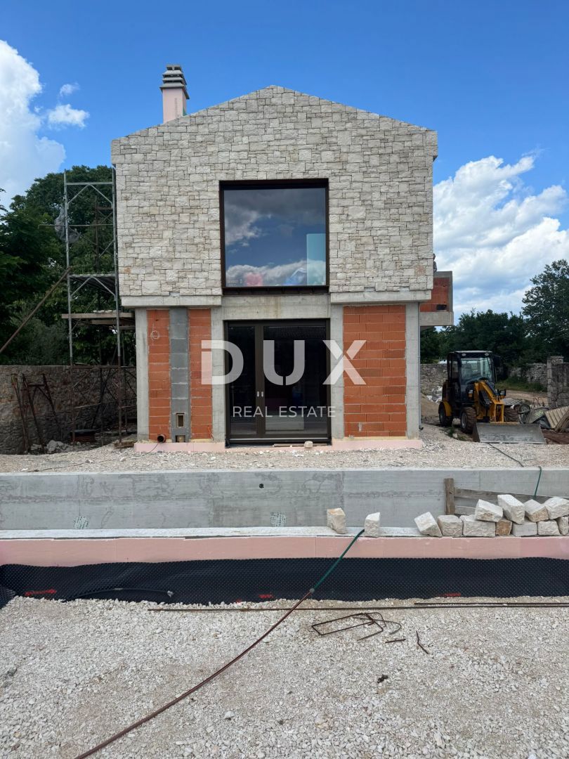 ISTRIA, BALE - Villa modernamente arredata con piscina e sauna