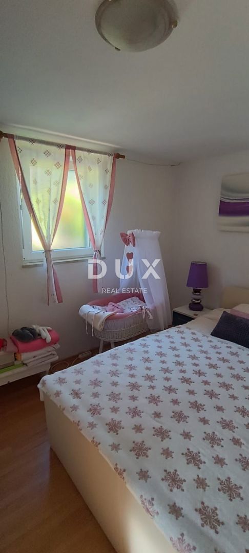 ISOLA DI CHERSO, VALUN – Casa con due appartamenti vicino al mare – ideale per vivere e/o per turismo! 