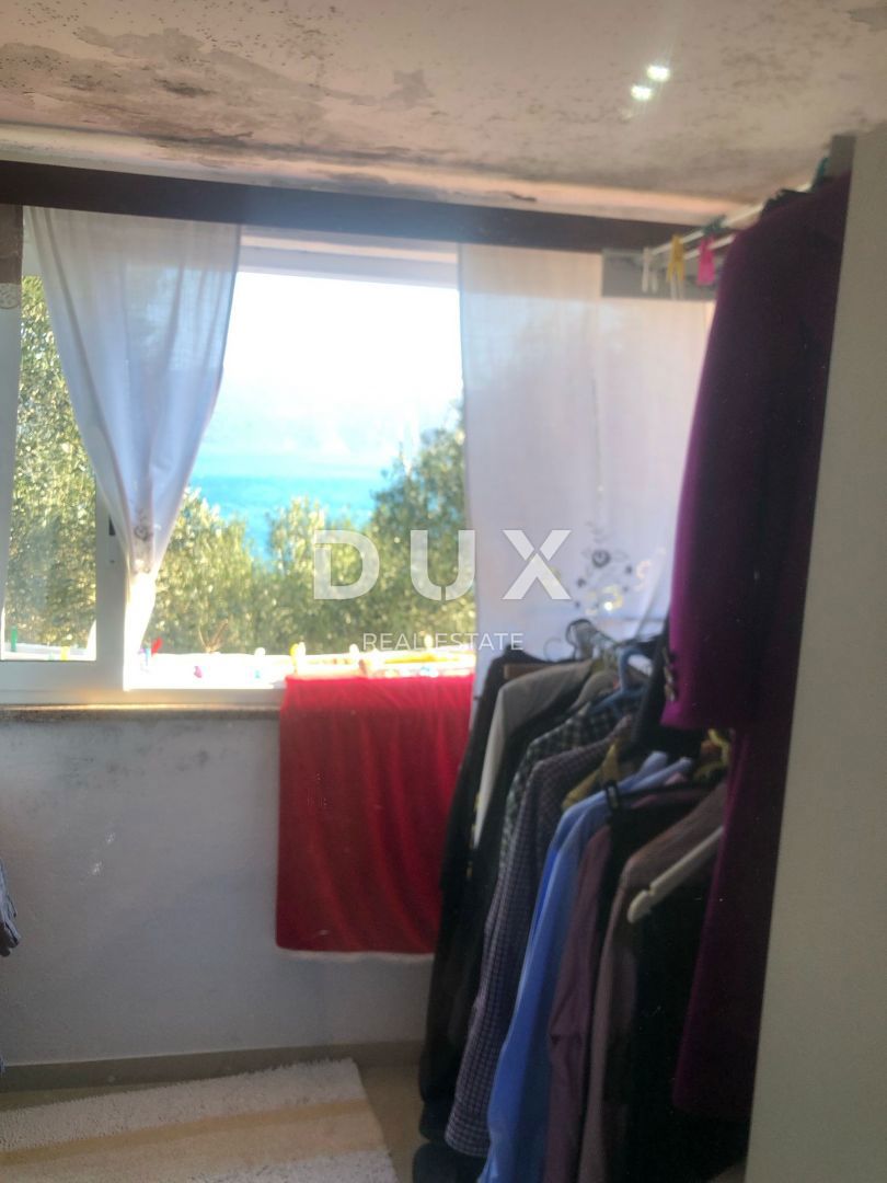 ISOLA DI CHERSO, VALUN – Casa con due appartamenti vicino al mare – ideale per vivere e/o per turismo! 