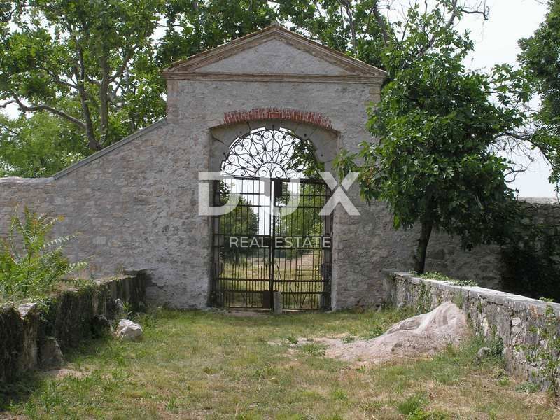 LABIN- RABAC - Tenuta del XVII secolo 3000m2 + area 18772 m²