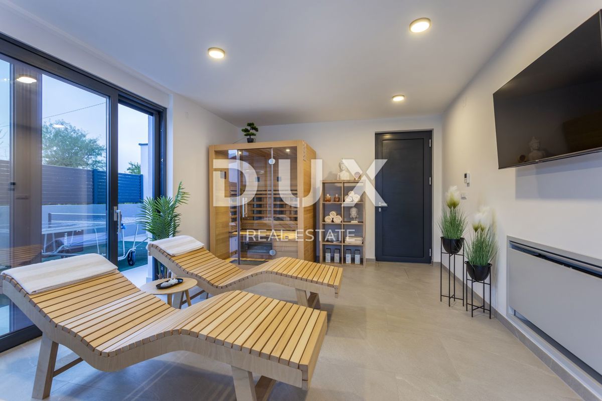 ISTRIA, BANJOLE - Villa moderna a 300 m dal mare in esclusiva per DUX!
