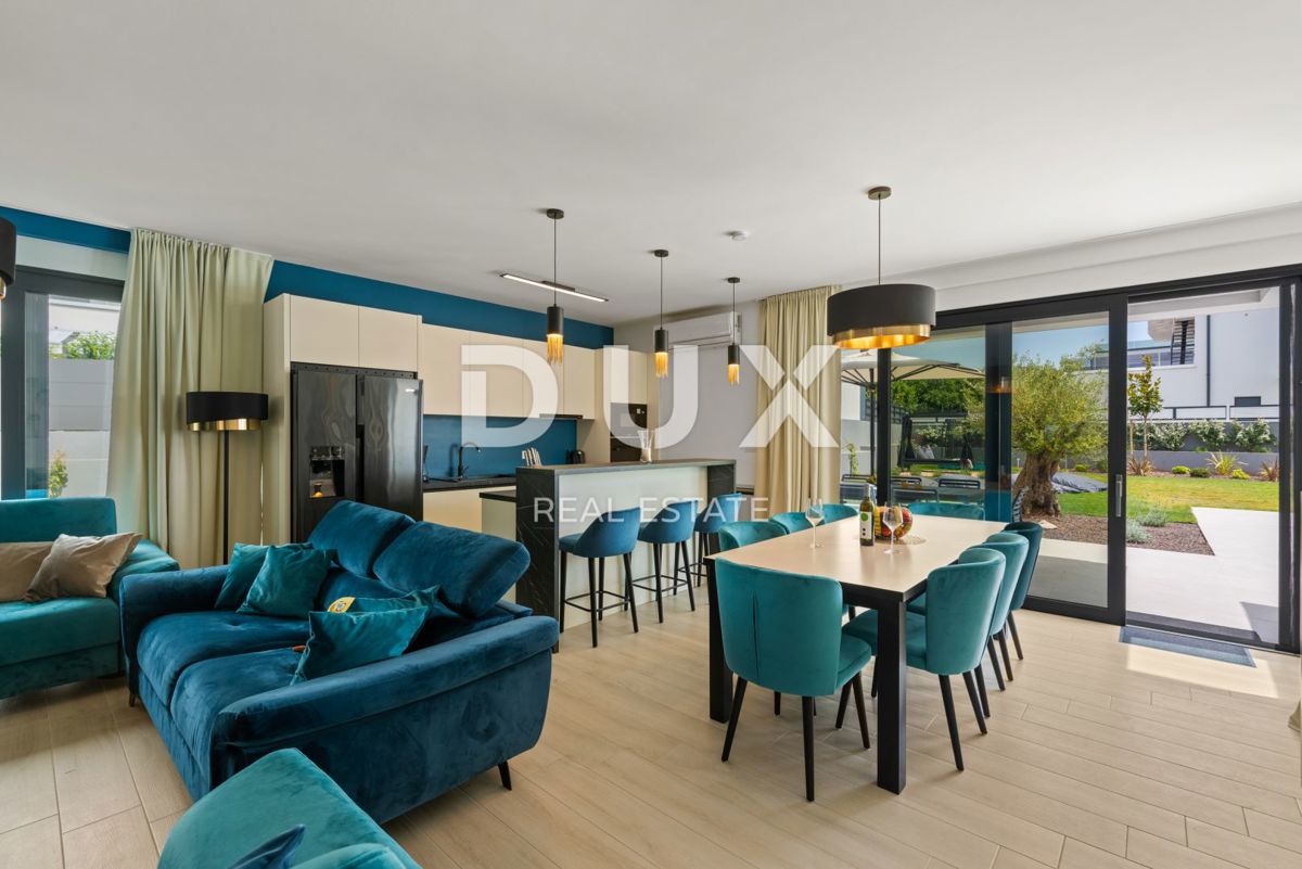 ISTRIA, BANJOLE - Villa moderna a 300 m dal mare in esclusiva per DUX!
