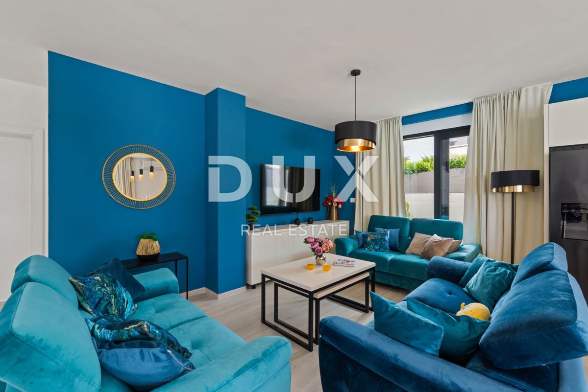 ISTRIA, BANJOLE - Villa moderna a 300 m dal mare in esclusiva per DUX!