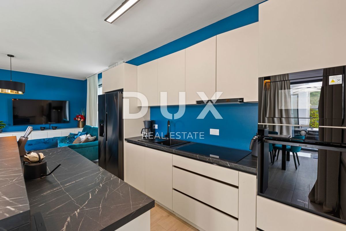 ISTRIA, BANJOLE - Villa moderna a 300 m dal mare in esclusiva per DUX!