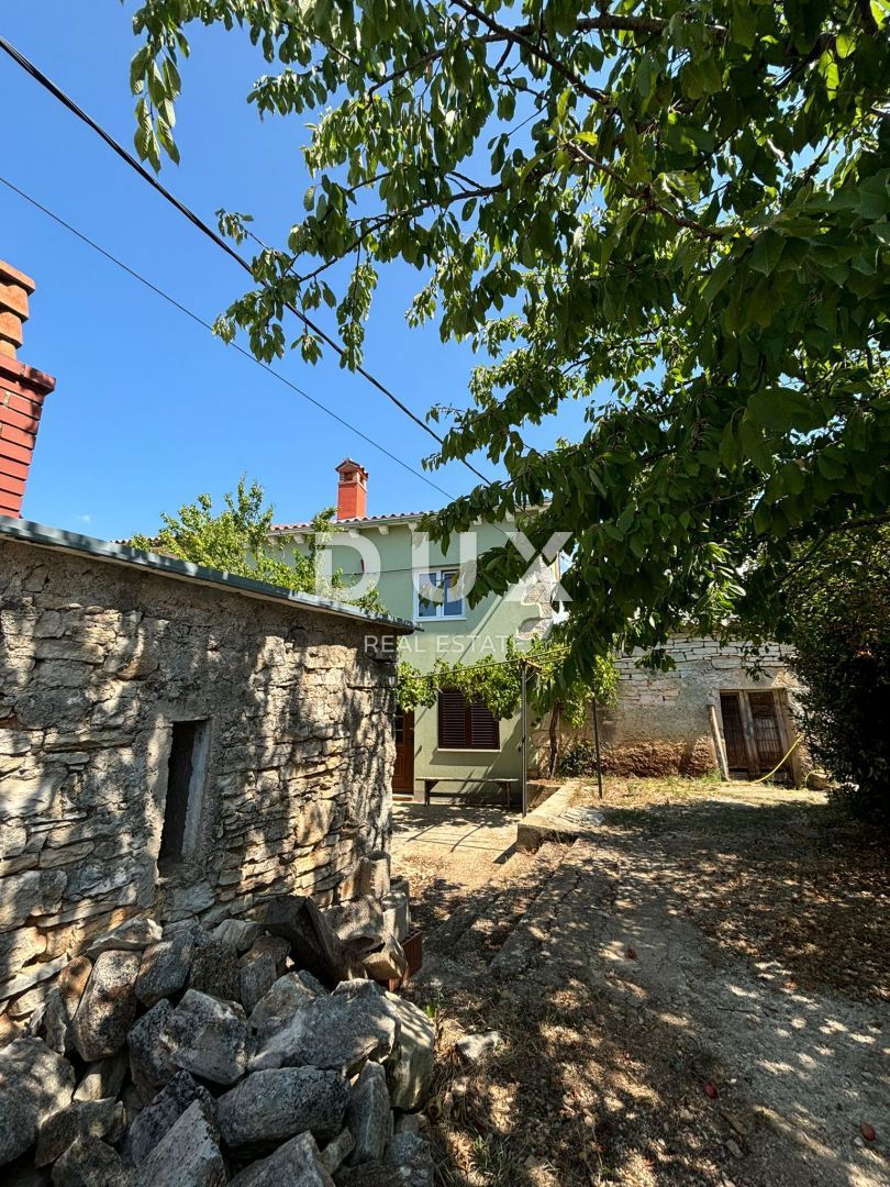 ISTRIA, SVETVINČENAT - Casa istriana parzialmente ristrutturata in posizione tranquilla! PERMESSO DI UTILIZZO!