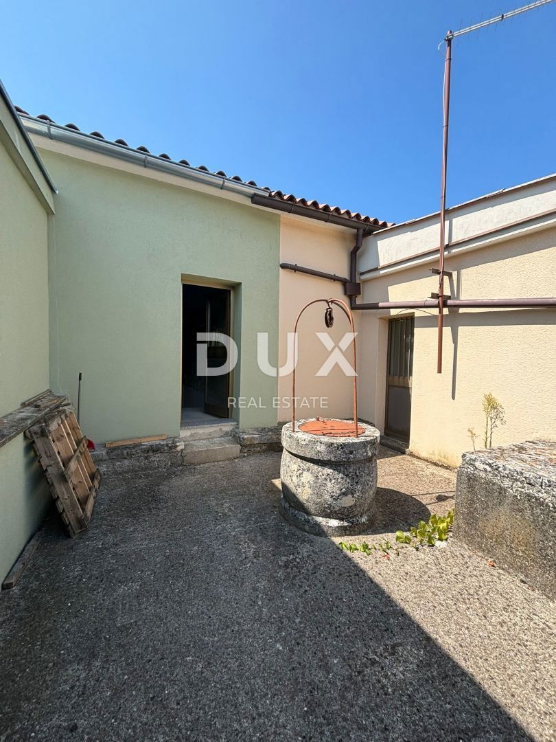 ISTRIA, SVETVINČENAT - Casa istriana parzialmente ristrutturata in posizione tranquilla! PERMESSO DI UTILIZZO!
