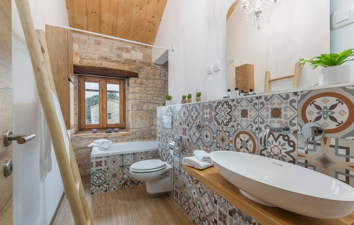 ISTRIA, GROŽNJAN - Bellissima proprietà con 5 unità abitative