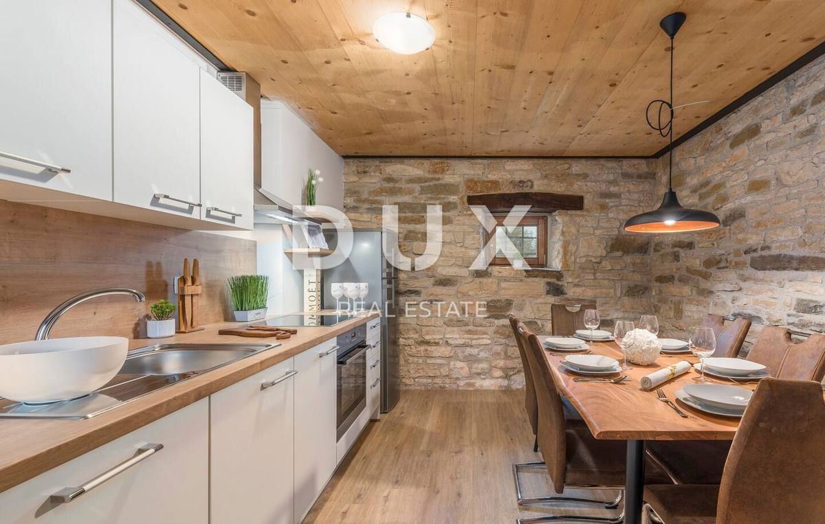 ISTRIA, GROŽNJAN - Bellissima proprietà con 5 unità abitative