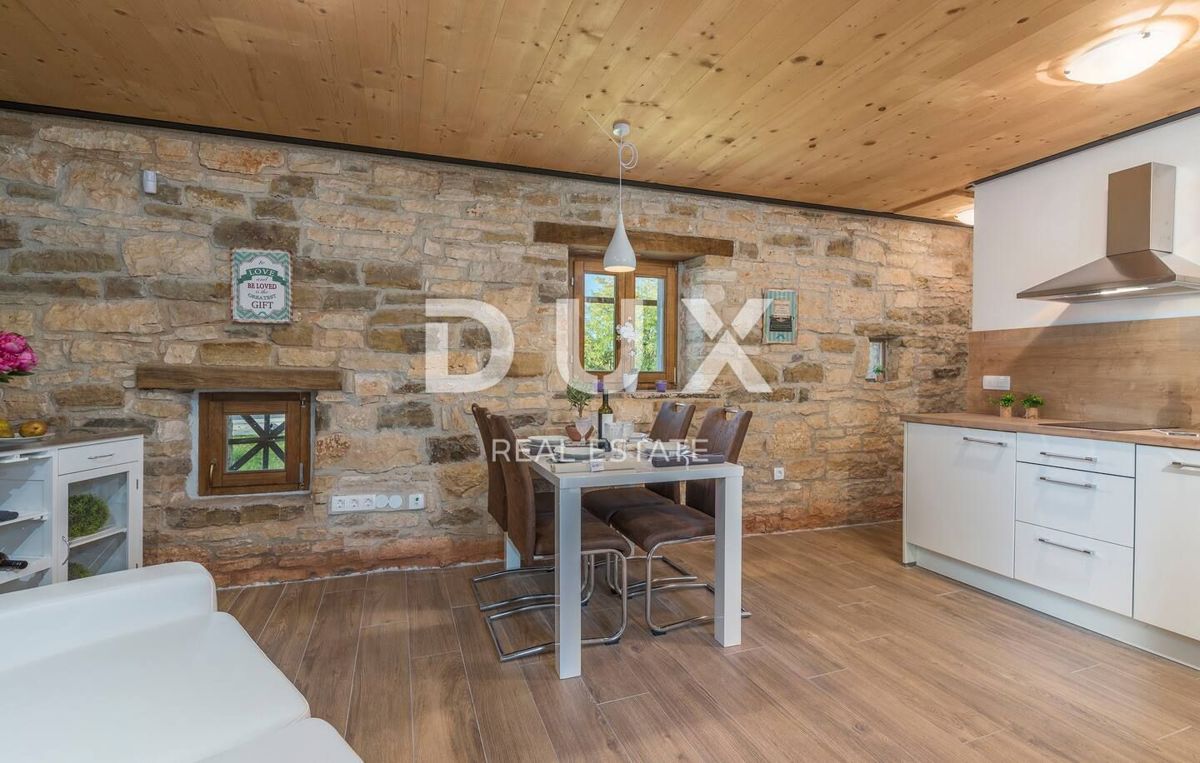 ISTRIA, GROŽNJAN - Bellissima proprietà con 5 unità abitative