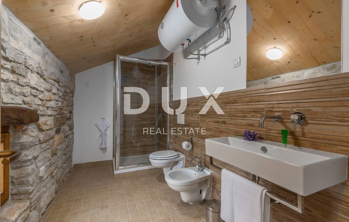 ISTRIA, GROŽNJAN - Bellissima proprietà con 5 unità abitative