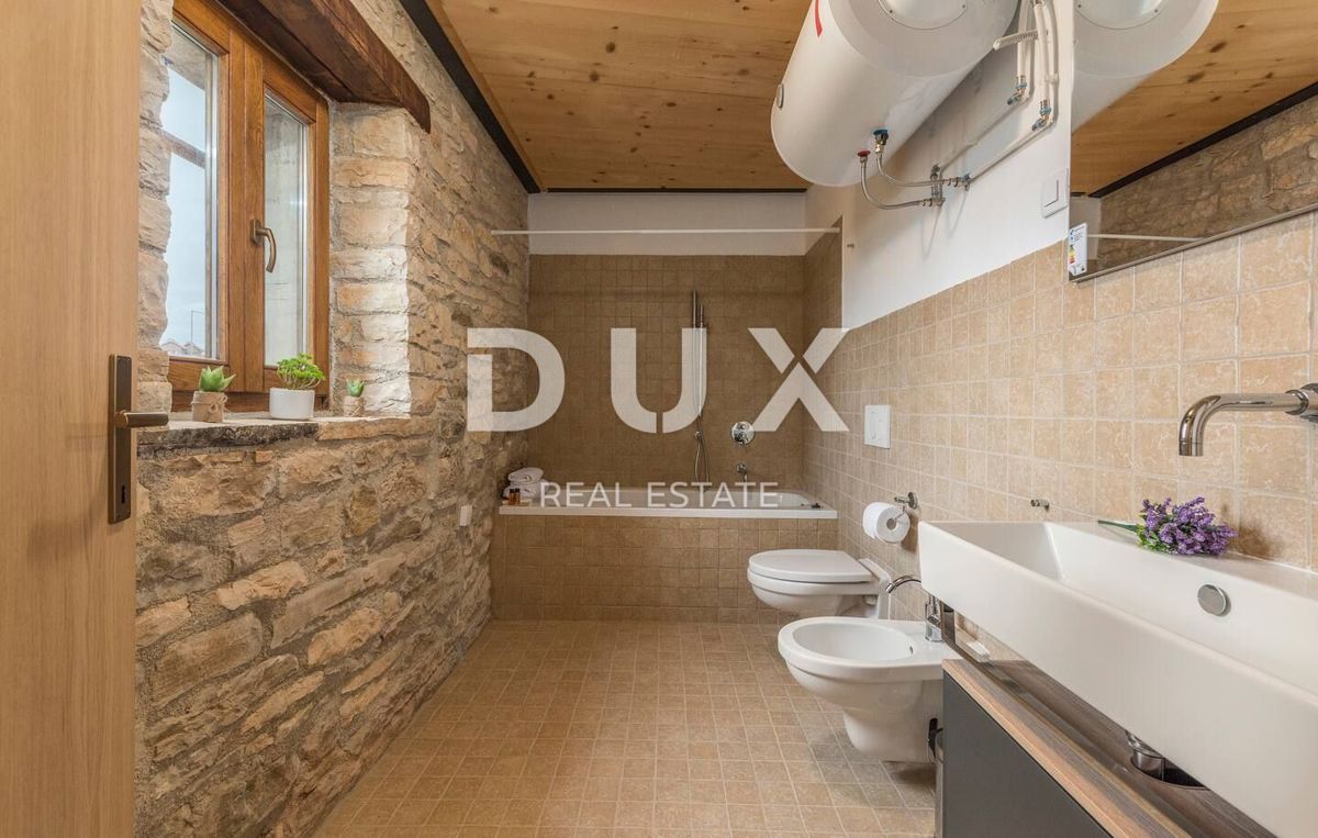 ISTRIA, GROŽNJAN - Bellissima proprietà con 5 unità abitative